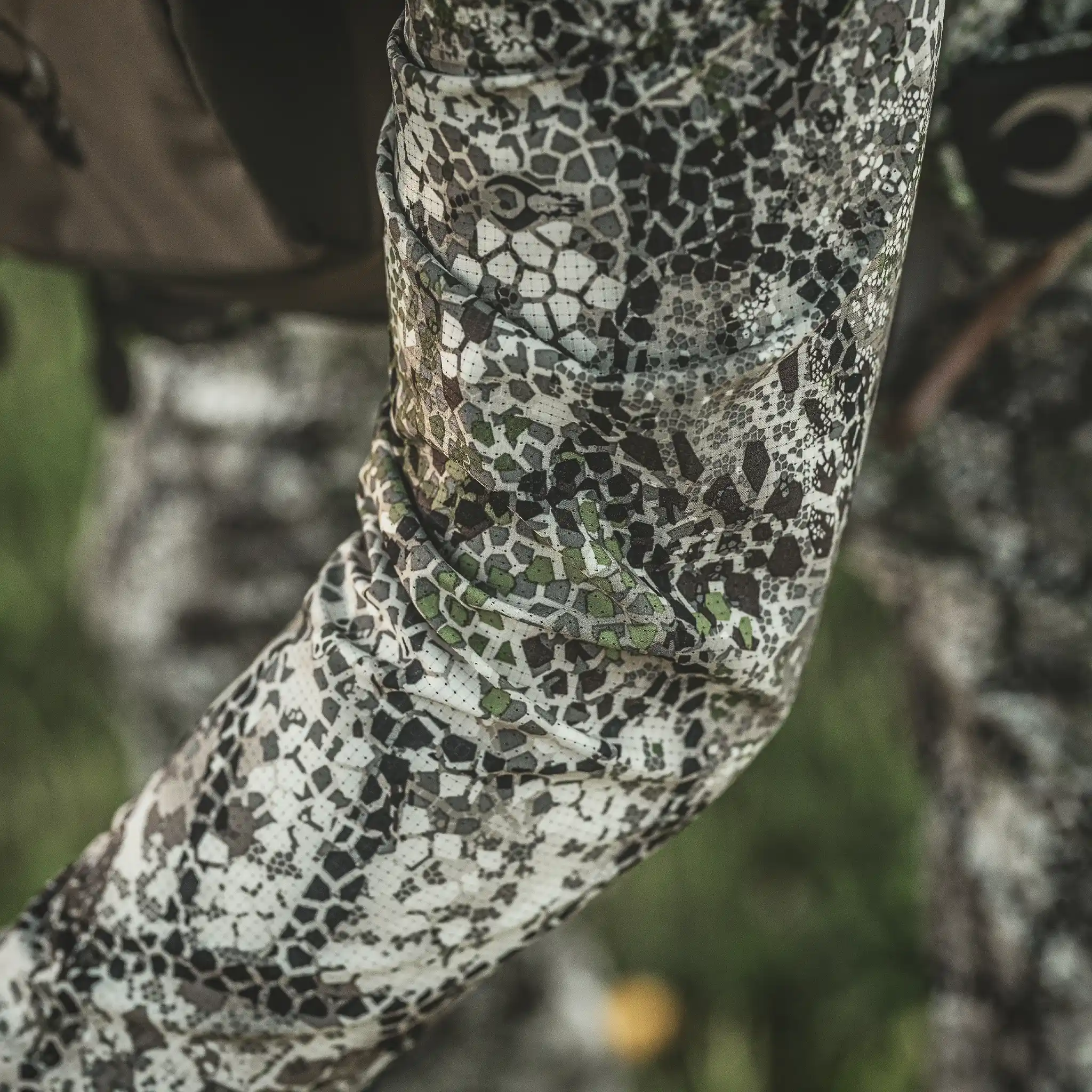 ANDAIRE LONG SLEEVE - Image 9