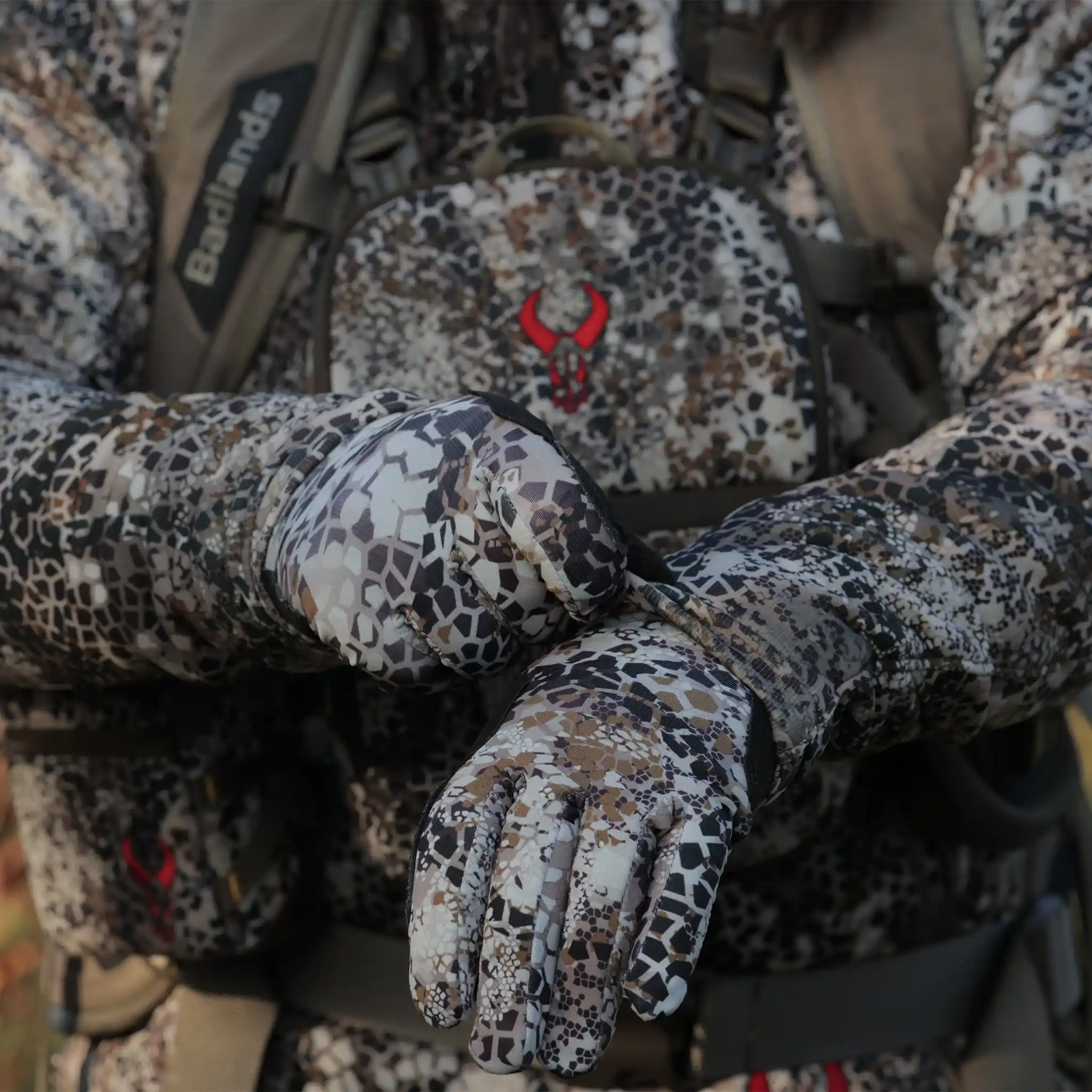 HYBRID GLOVE - Image 6